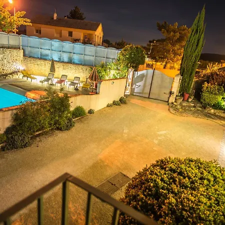 Avec Jacuzzi Privatif Dans Un Mas Provencal Дом отдыха Les Fumades-Les Bains