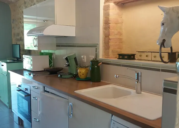 Avec Jacuzzi Privatif Dans Un Mas Provencal * Les Fumades-Les Bains